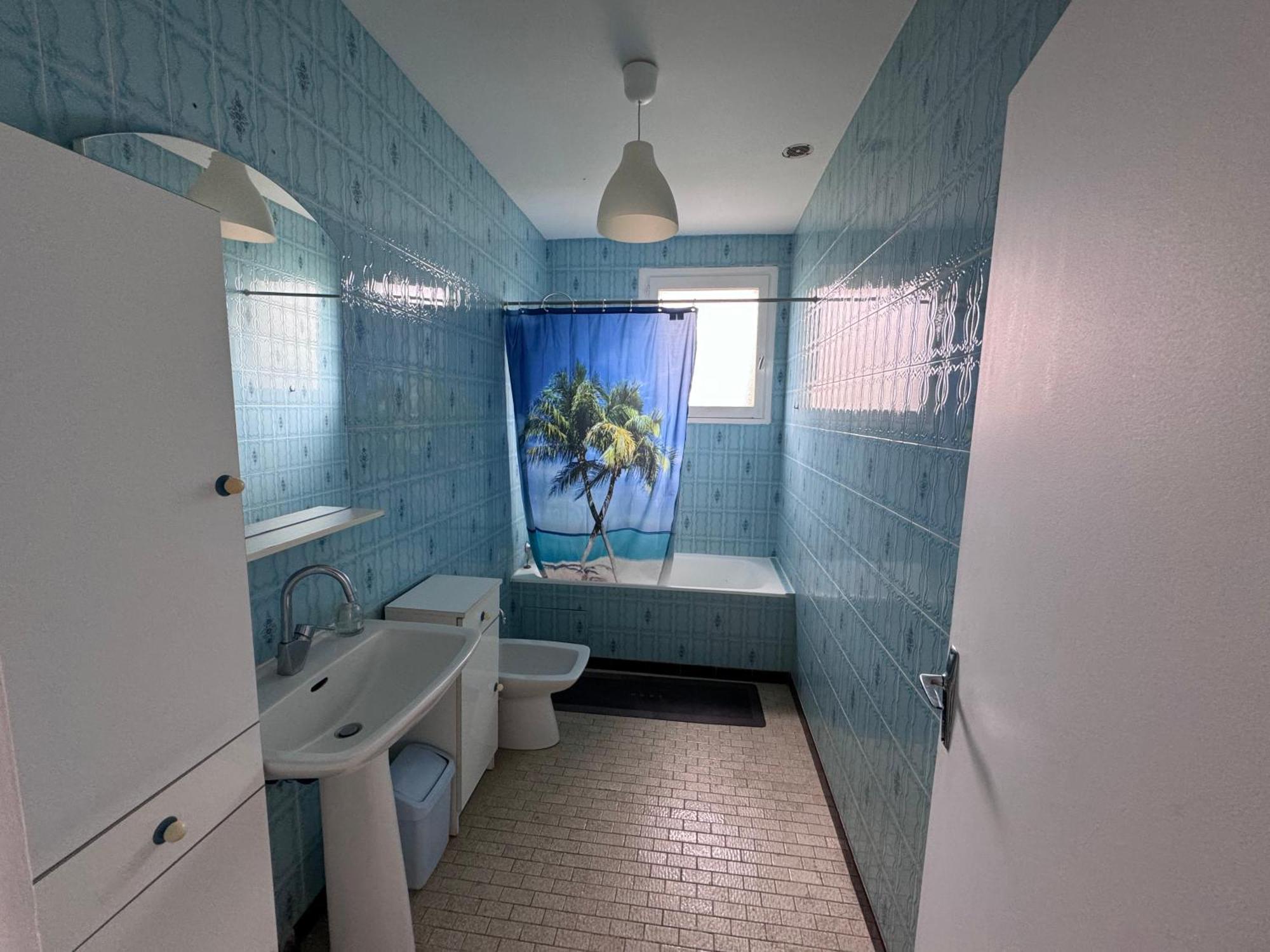 Spacieux Appartement Dans Villa Jonage Exterior photo